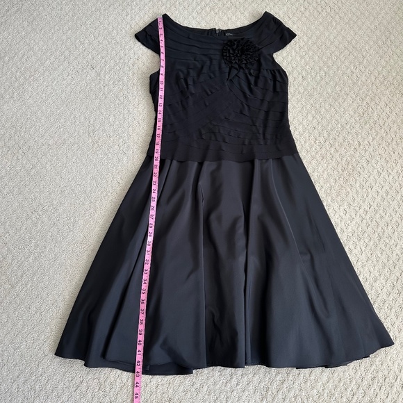 Jessica Howard Black Fit & Flare Formal Cocktail Dress Size 14P Formal Feminine - Picture 12 of 13